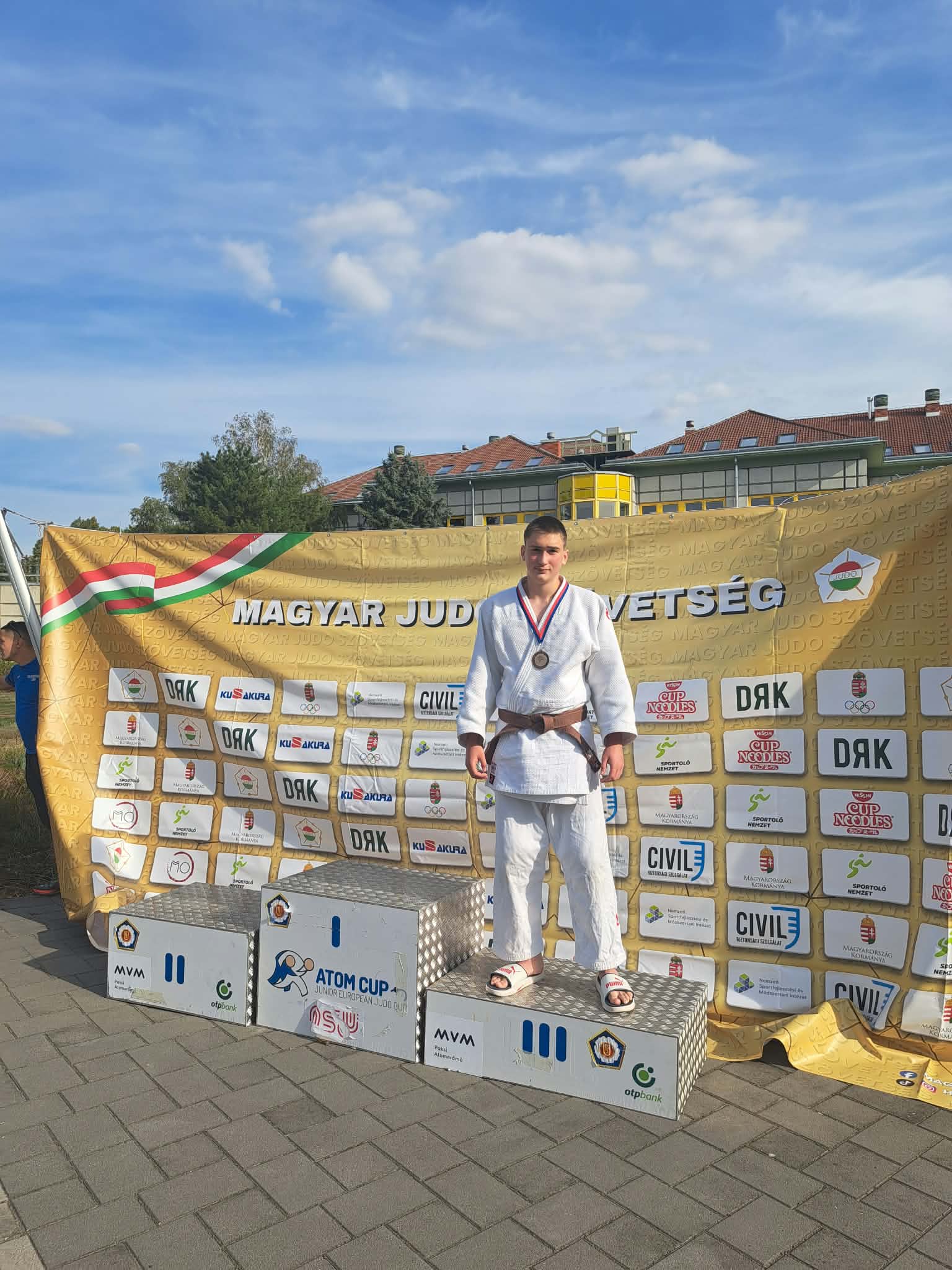 Atom Kupa, Paks